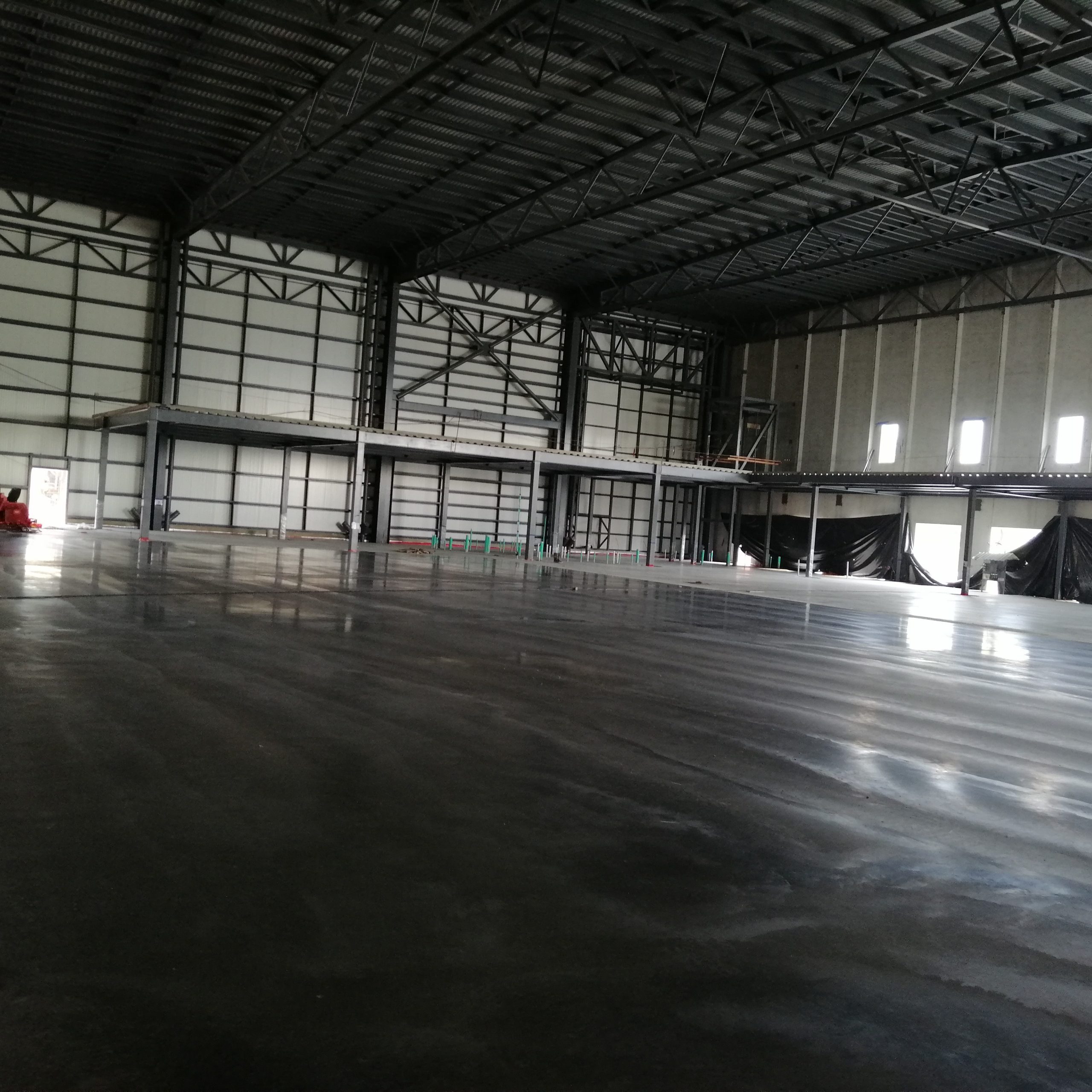 Piso industrial despues del acabado con la inclusion de la Fibra estructural SH Fibra 54